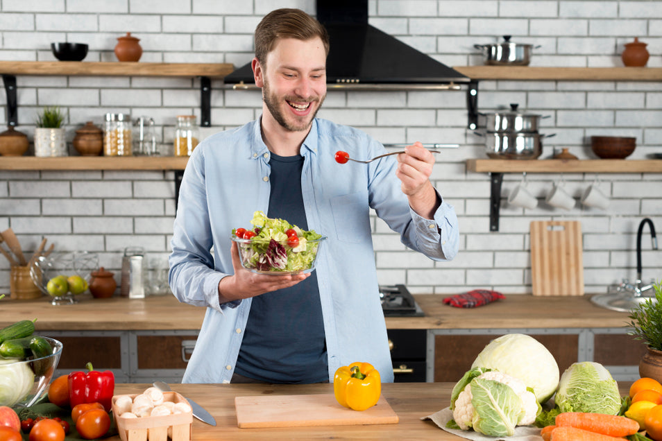 man eating vitamin rich foods for his beard growth